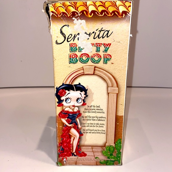 2008 Funky Betty Boop Wacky Wobble Is n Box - Picture 3 of 6